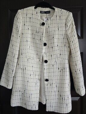 NWT Zara Cream Tweed Blazer with Black Button Trim- Size M